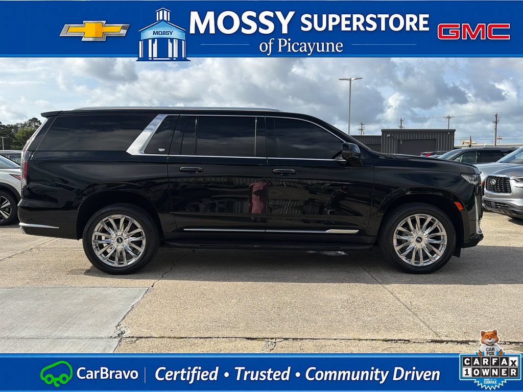 Certified 2023 Cadillac Escalade ESV Premium Luxury w/ LPO, Floor Liner Package AWD/4WD image 7