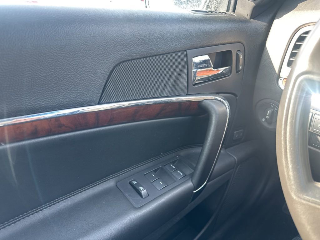 Used 2012 Lincoln MKZ image 20