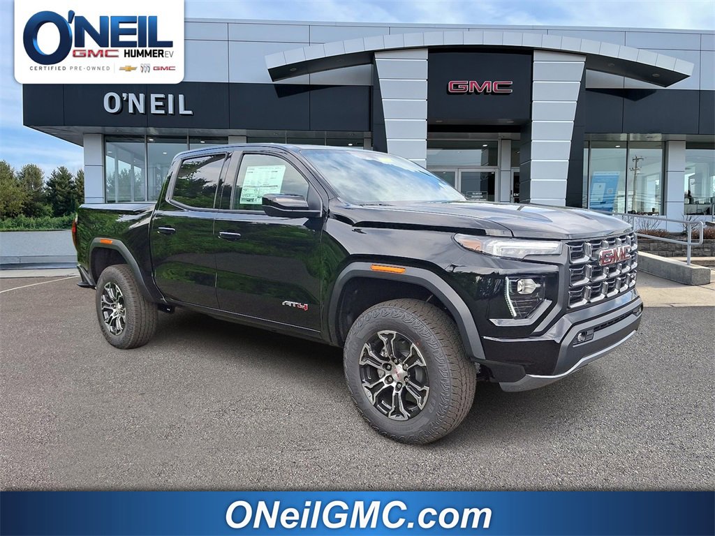 New 2025 GMC Canyon AT4