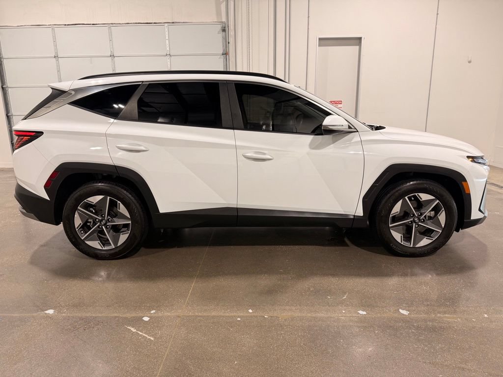 Used 2025 Hyundai Tucson SEL FWD image 4