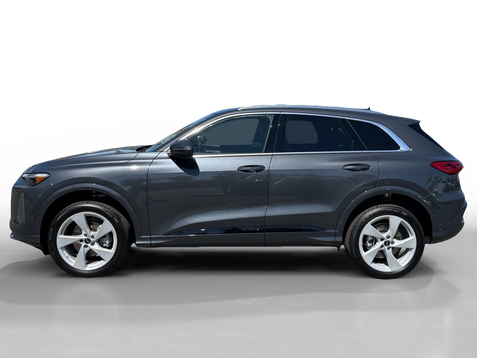 New 2026 Audi Q5 Premium Plus AWD/4WD image 2