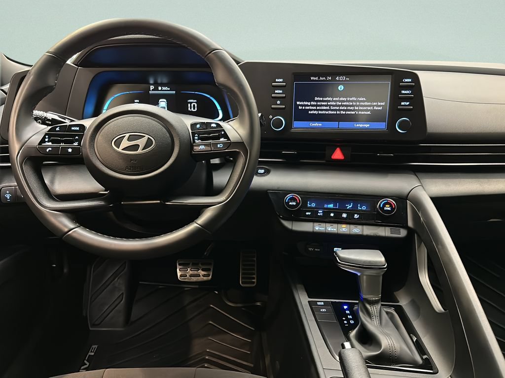 Certified 2025 Hyundai Elantra Sport FWD image 21