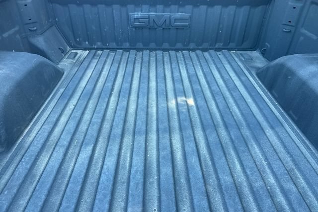 Used 2025 GMC Sierra 1500 SLT w/ SLT Premium Package AWD/4WD image 17