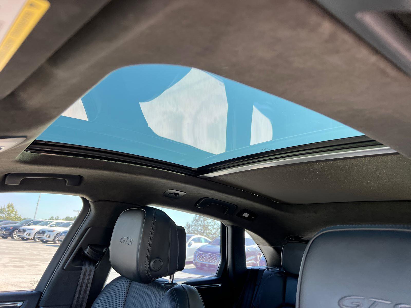 Used 2023 Porsche Macan GTS w/ Premium Package Plus image 34