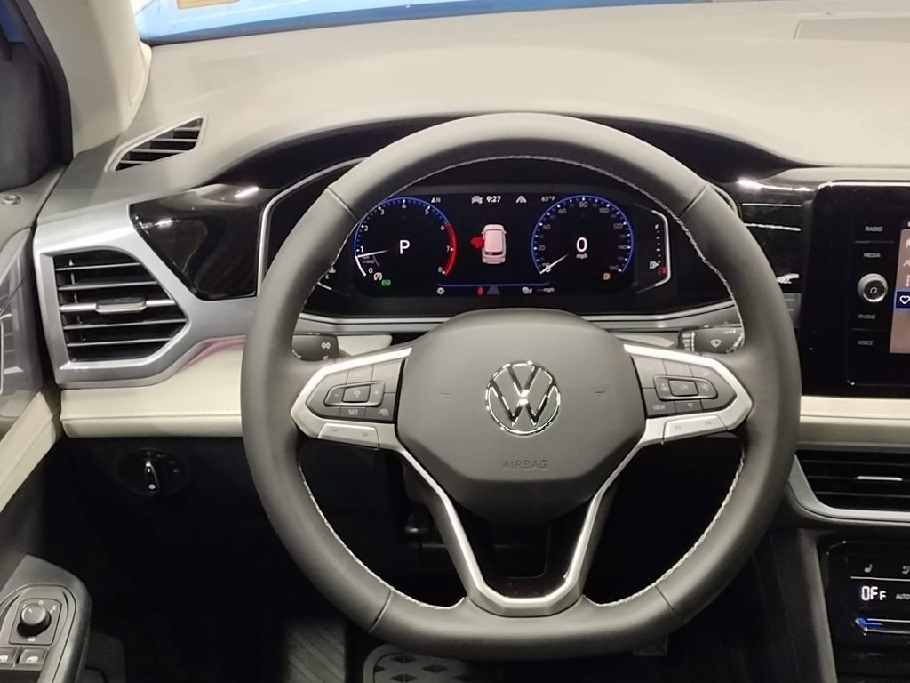 New 2025 Volkswagen Taos SEL image 35