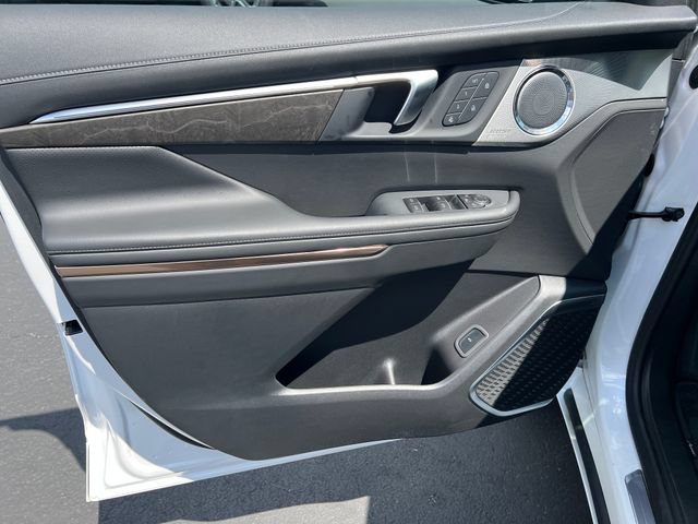 Certified 2025 Buick Enclave Avenir w/ Super Cruise Package FWD image 10