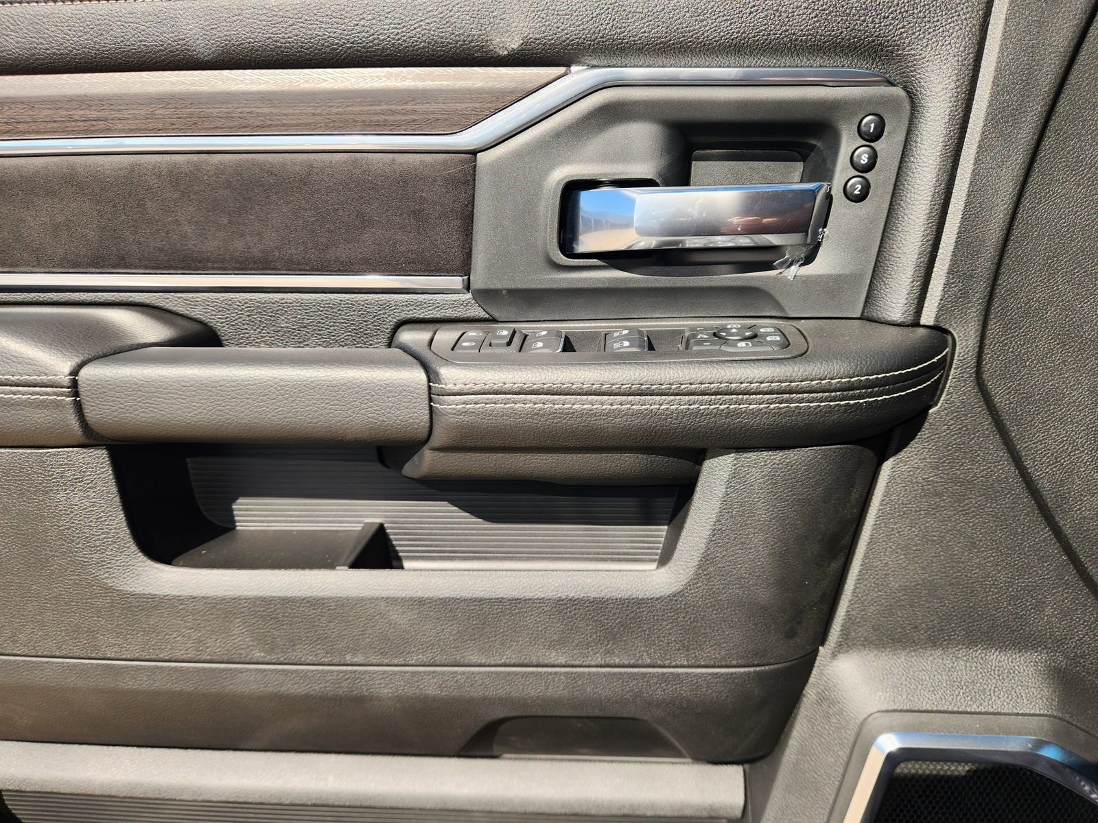 New 2026 RAM 2500 Laramie w/ Sport Appearance Package image 20