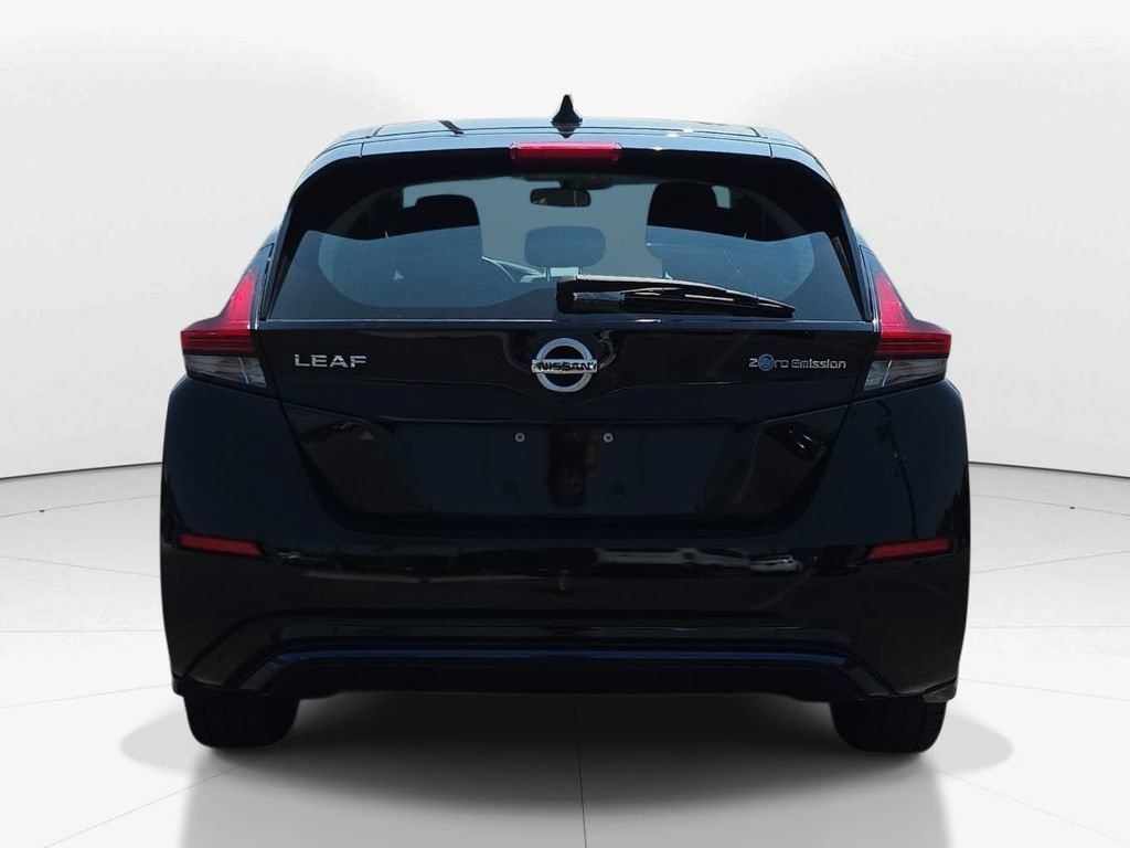 Used 2022 Nissan Leaf S FWD image 7