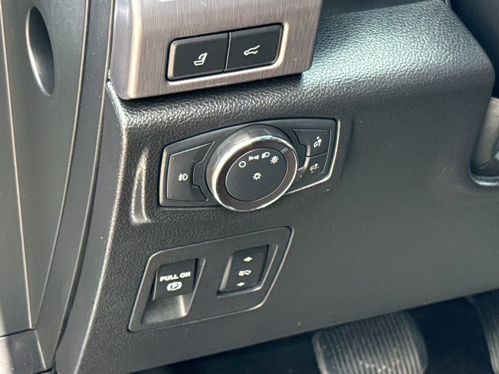 Used 2019 Ford Expedition Platinum AWD/4WD image 15