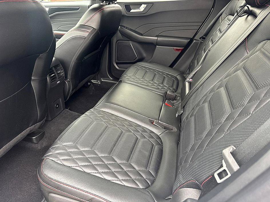 Used 2023 Ford Escape ST-Line Elite w/ Premium Technology Package image 8