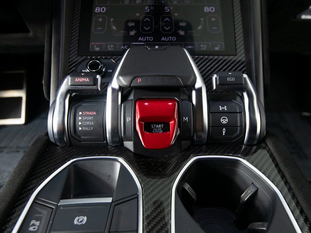 Used 2023 Lamborghini Urus Performante image 23