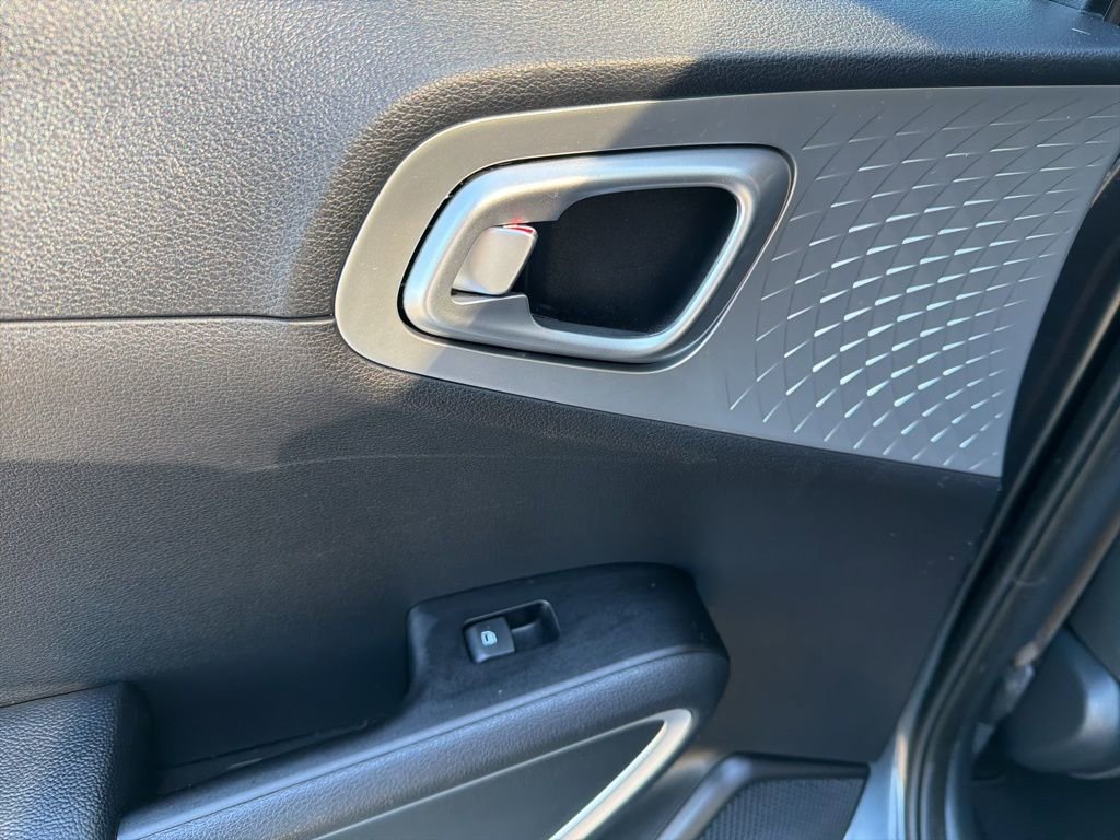 Used 2020 Kia Soul LX image 22