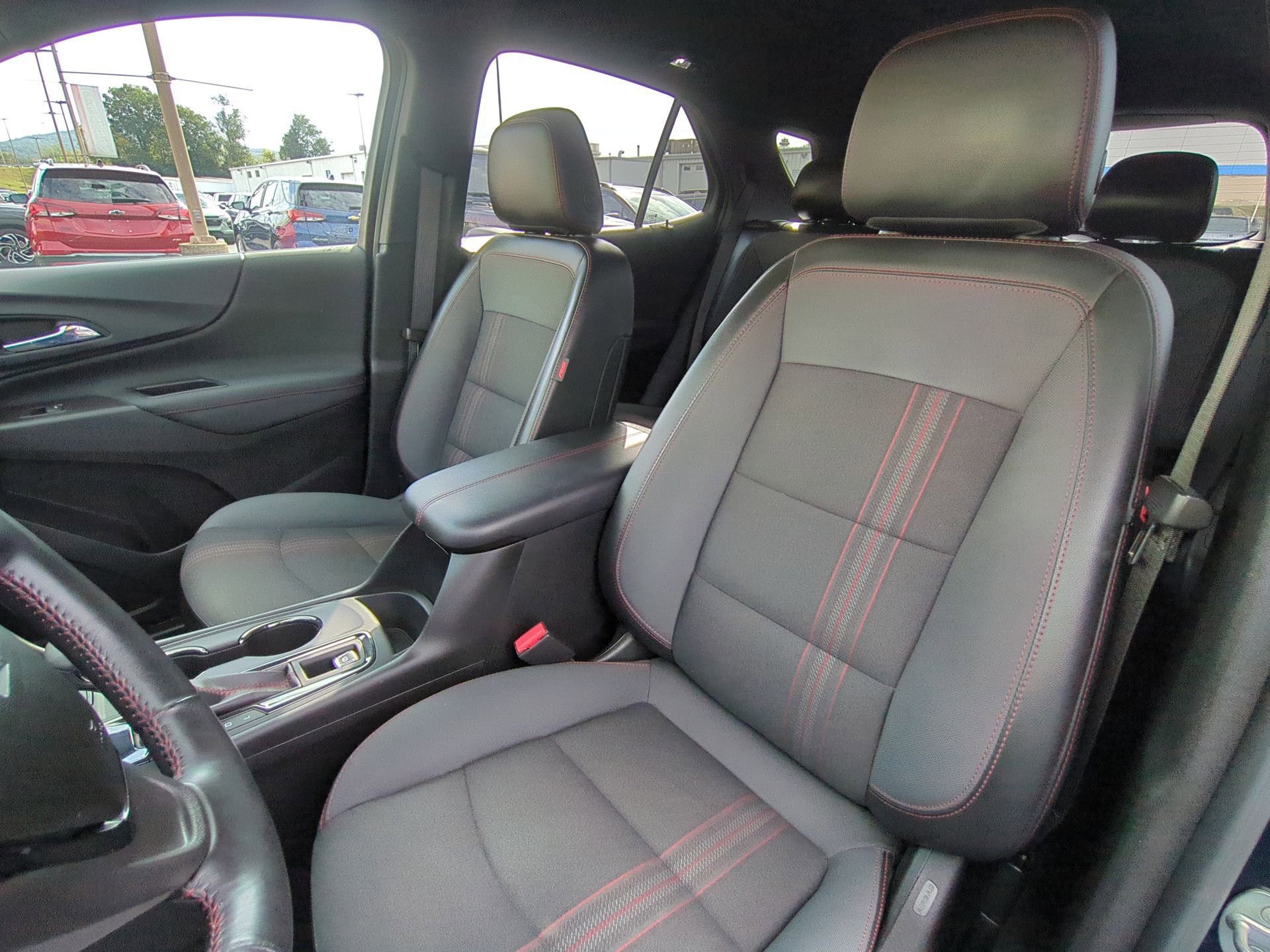Used 2022 Chevrolet Equinox RS AWD/4WD image 19