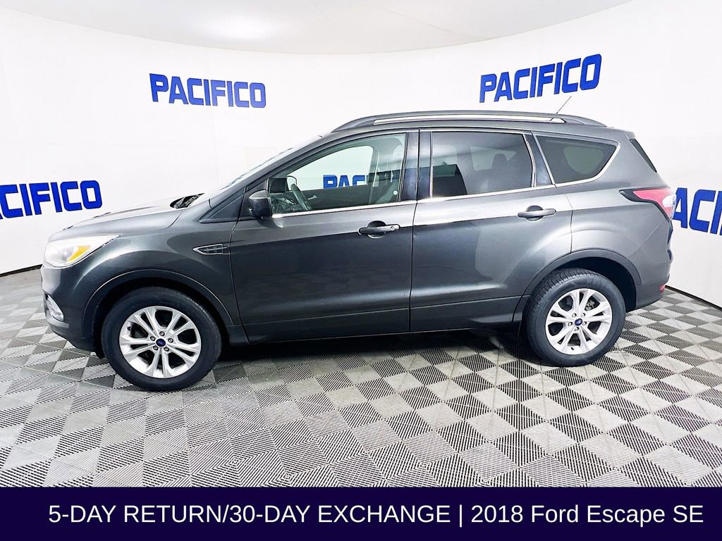 Certified 2018 Ford Escape SE image 5