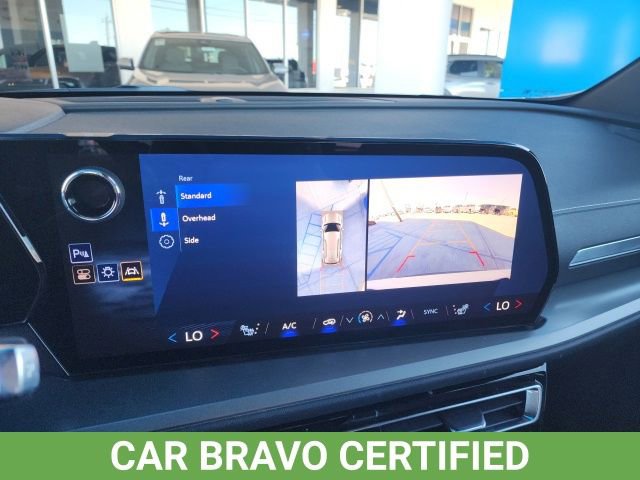 Used 2024 Chevrolet Traverse LT w/ LPO, Floor Liner Package image 31