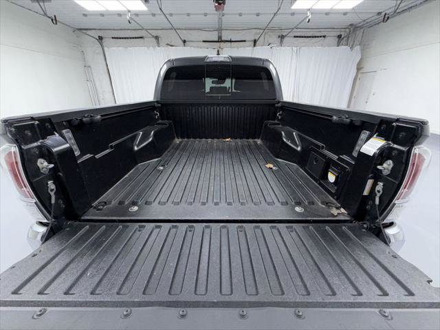 Certified 2023 Toyota Tacoma TRD Off-Road AWD/4WD image 11