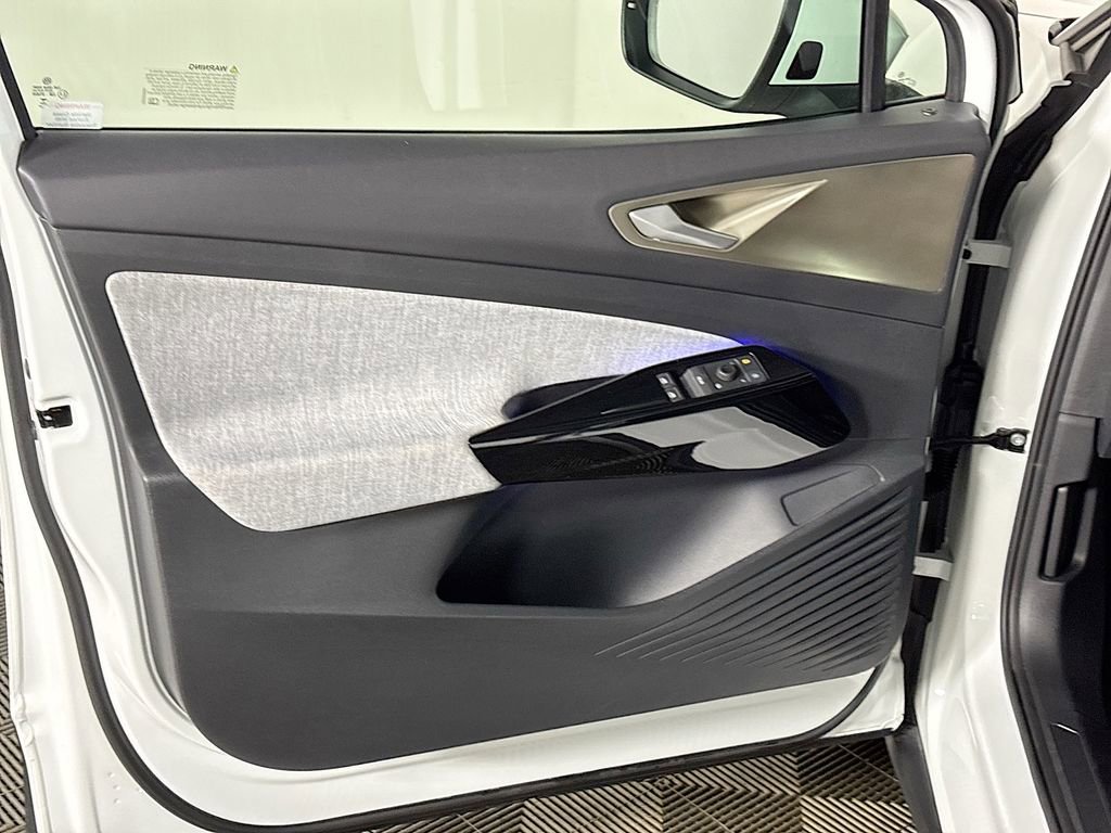 Certified 2024 Volkswagen ID.4 2WD image 10
