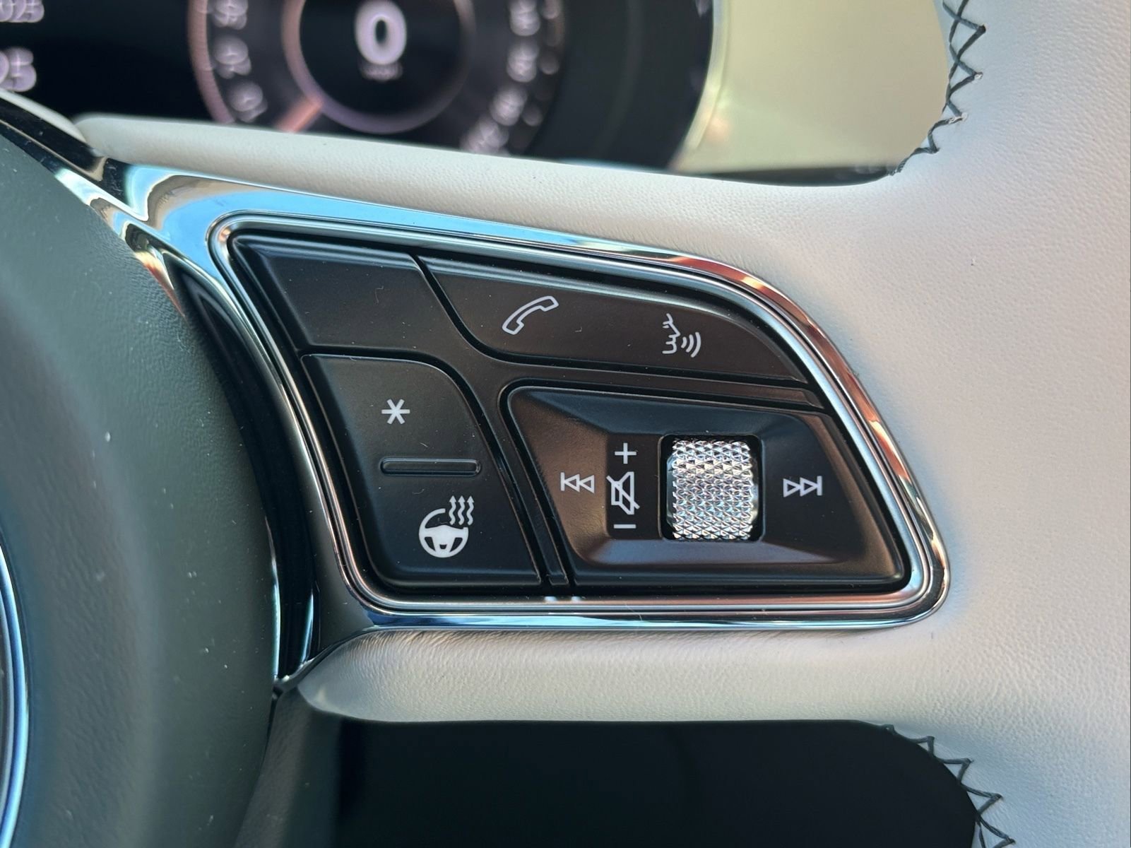 New 2025 Bentley Bentayga Extended Wheelbase image 48