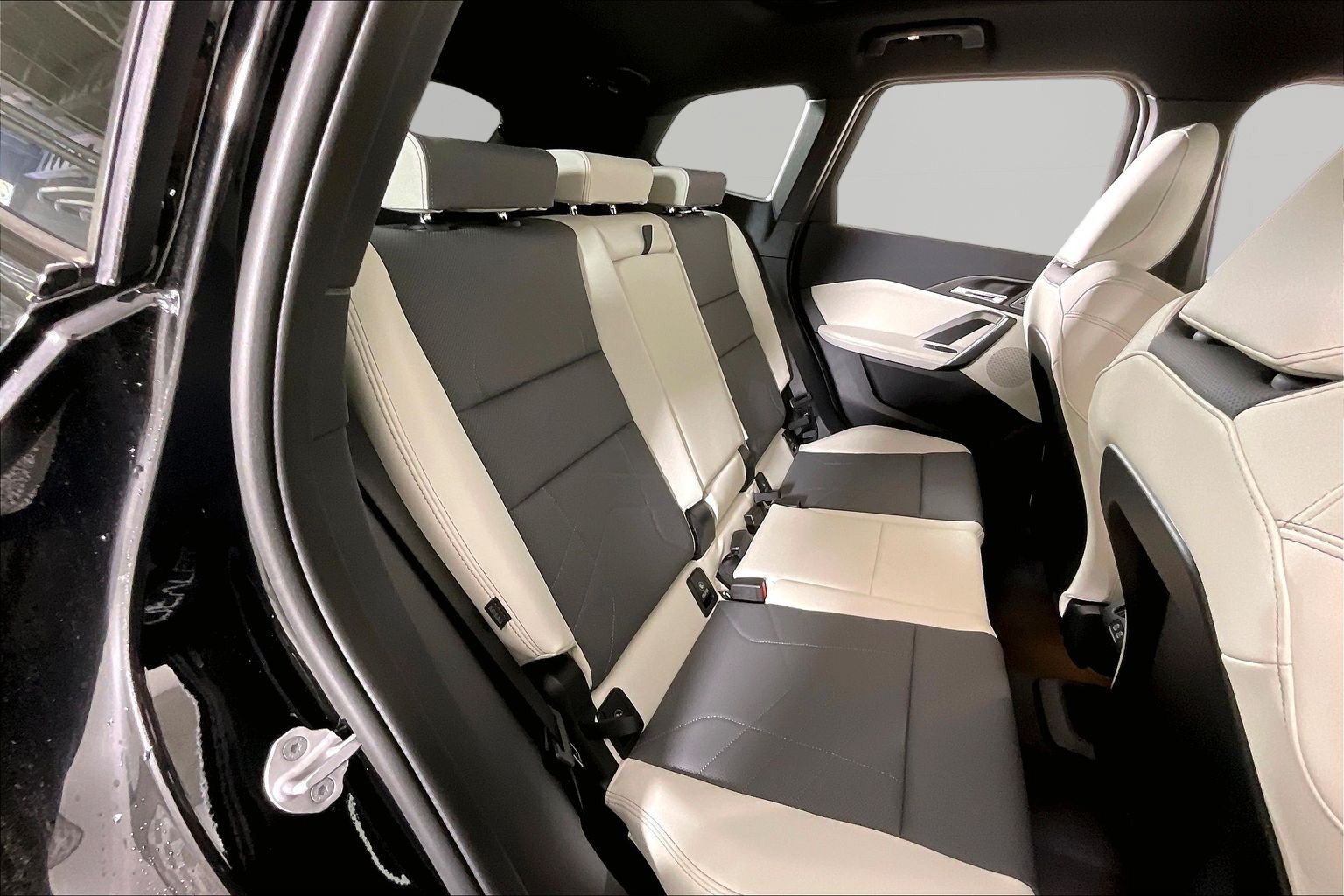 New 2026 BMW X1 M35i w/ Technology Package AWD/4WD image 12