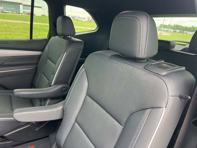 Used 2025 Buick Enclave Preferred image 10