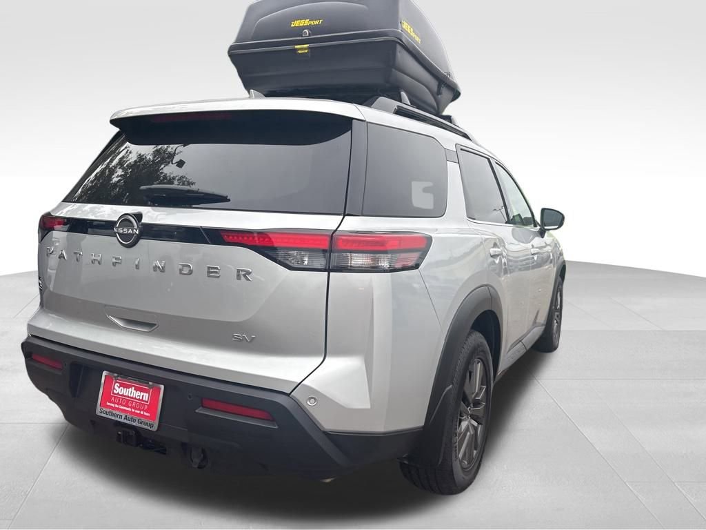 Used 2022 Nissan Pathfinder SV w/ SV Premium Package image 19