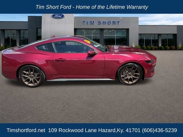 Used 2026 Ford Mustang Coupe RWD image 5