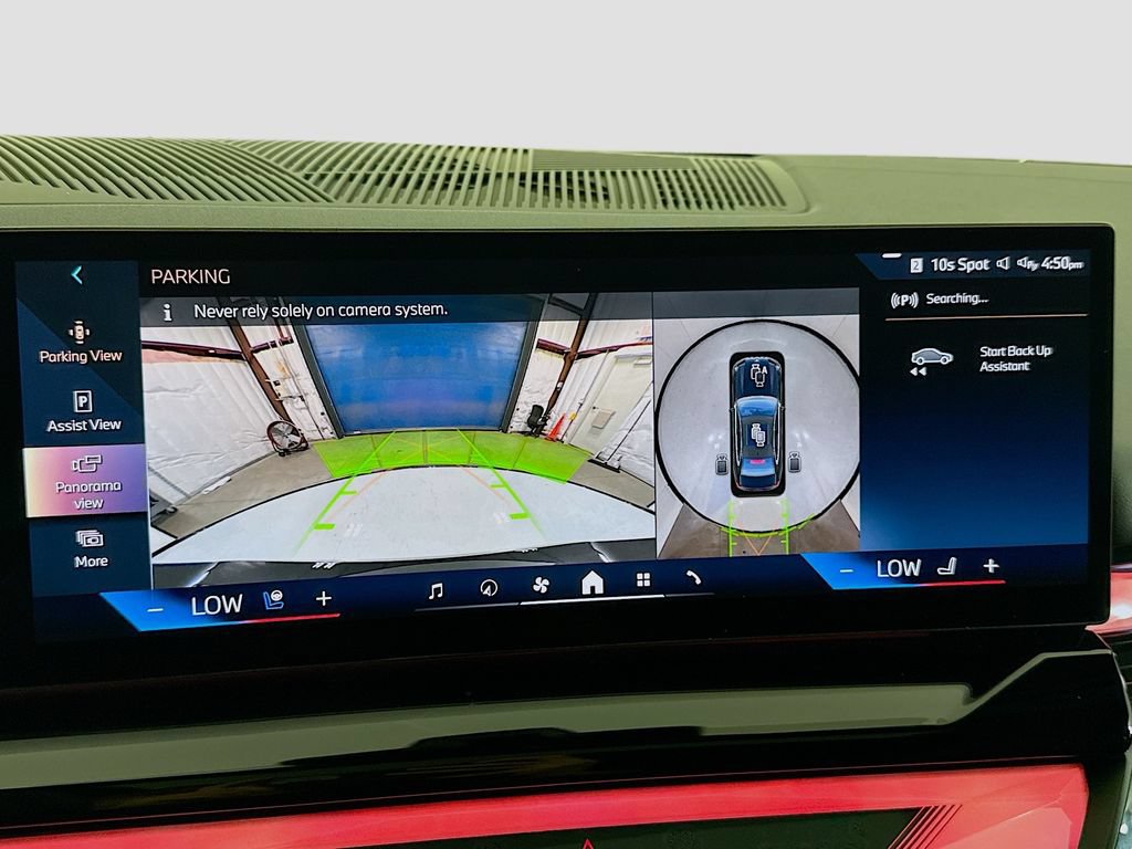 Used 2025 BMW i5 eDrive40i w/ Premium Package RWD image 15