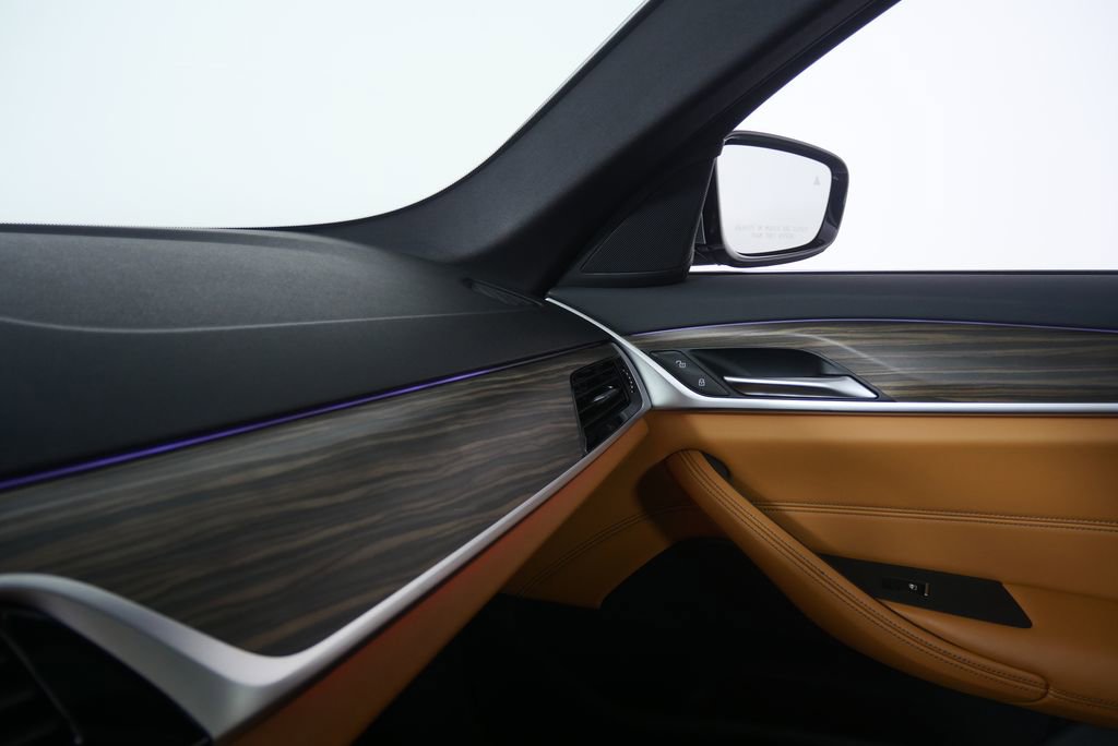 Certified 2023 BMW 530i RWD image 27