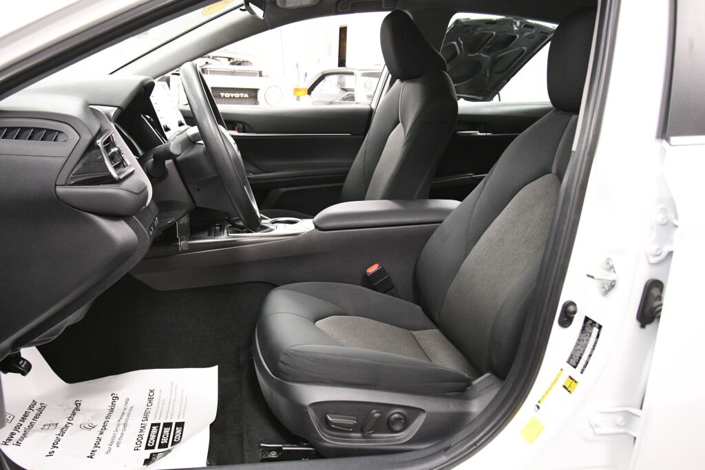 Certified 2024 Toyota Camry LE image 9
