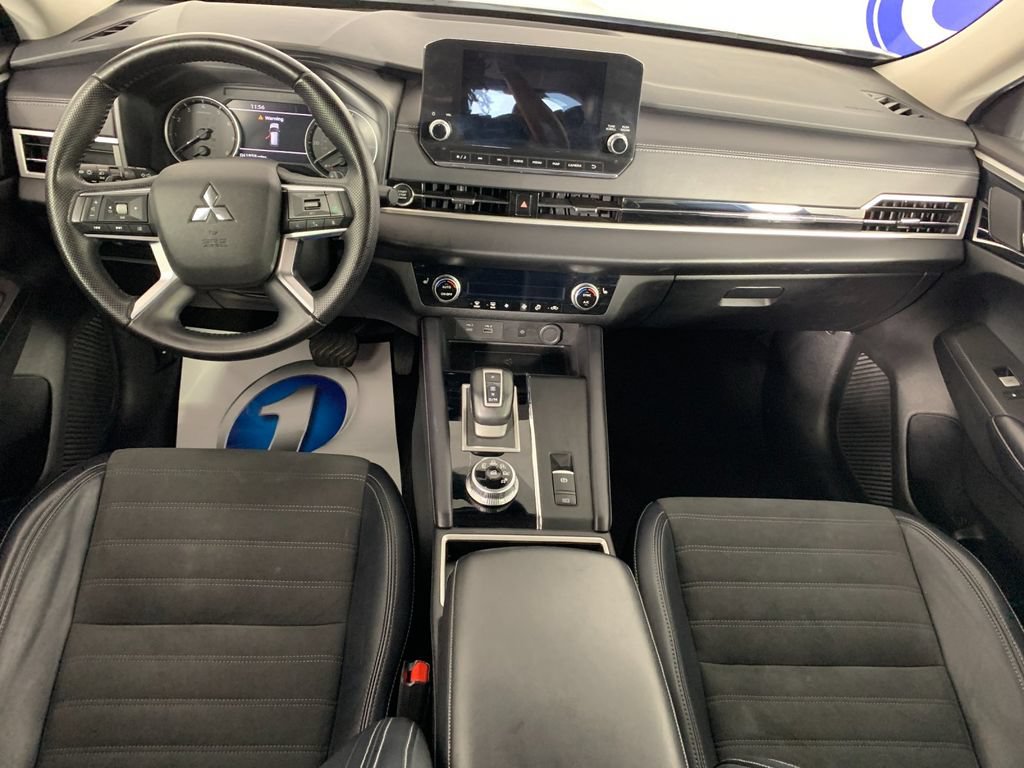 Used 2024 Mitsubishi Outlander SE FWD image 34