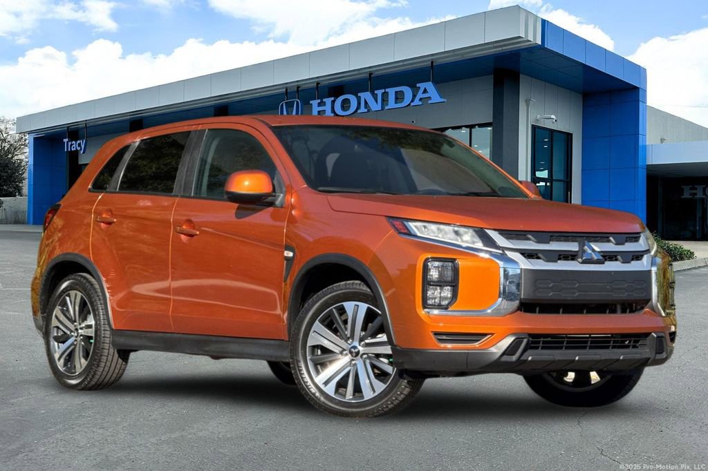 Used 2022 Mitsubishi Outlander Sport ES image 1