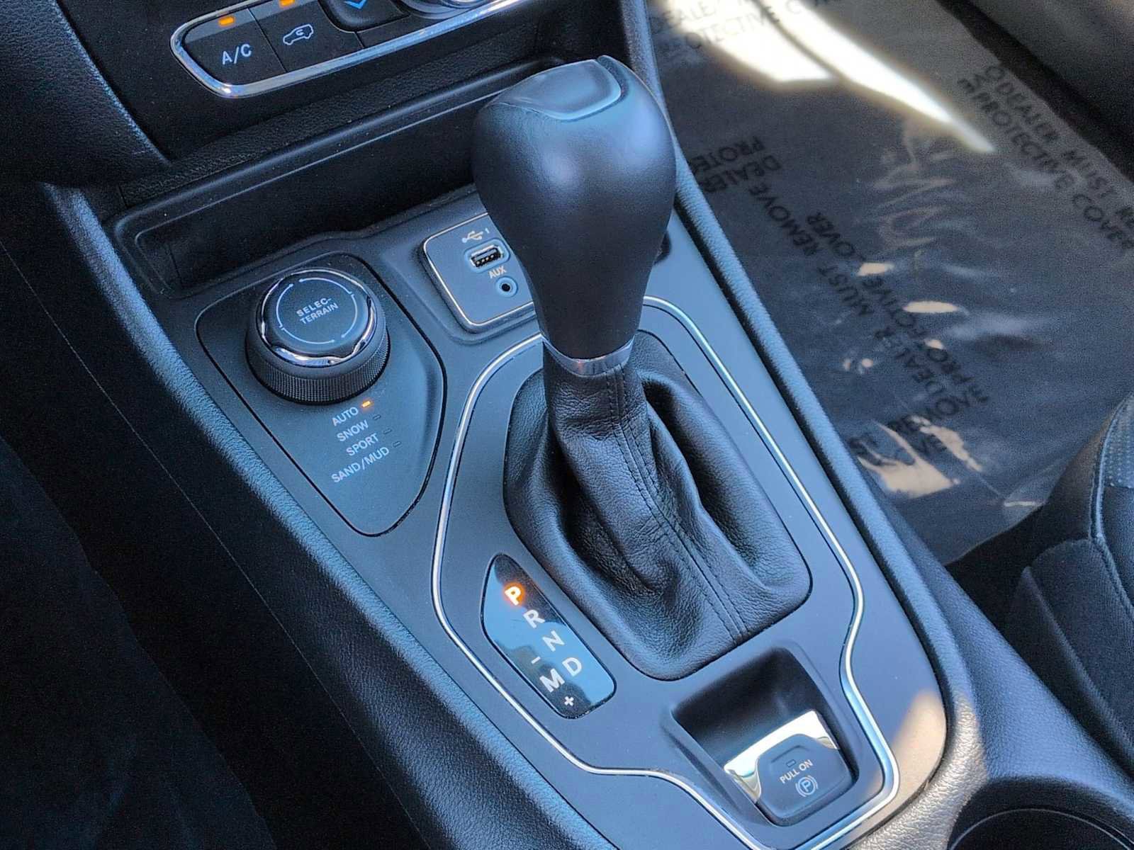 Used 2022 Jeep Cherokee Latitude Lux w/ Sun & Sound Group image 50