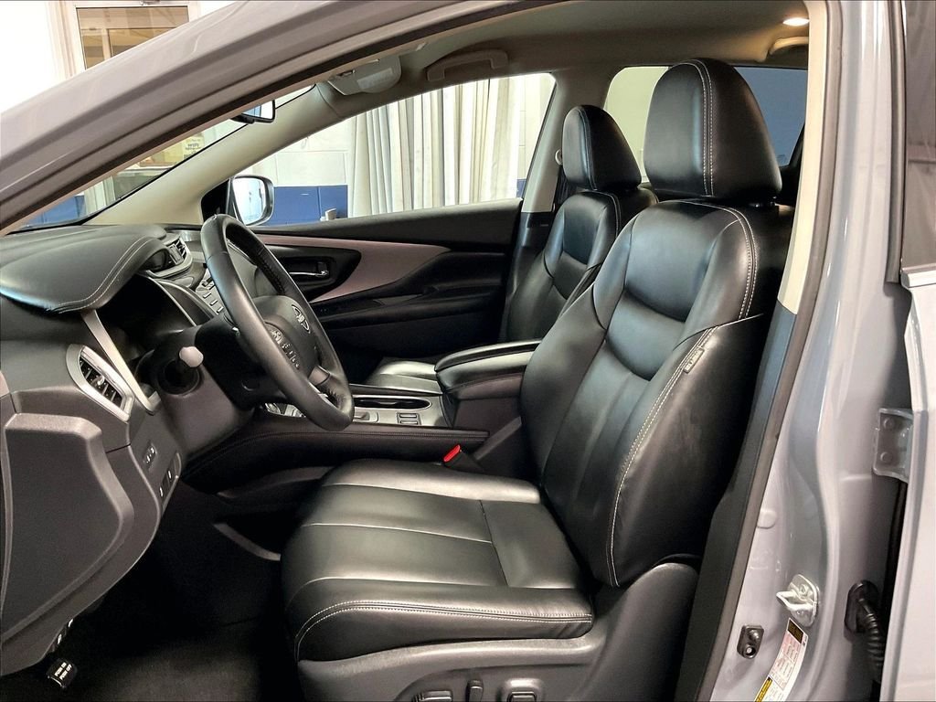 Used 2024 Nissan Murano SV w/ SV Midnight Edition Package AWD/4WD image 10