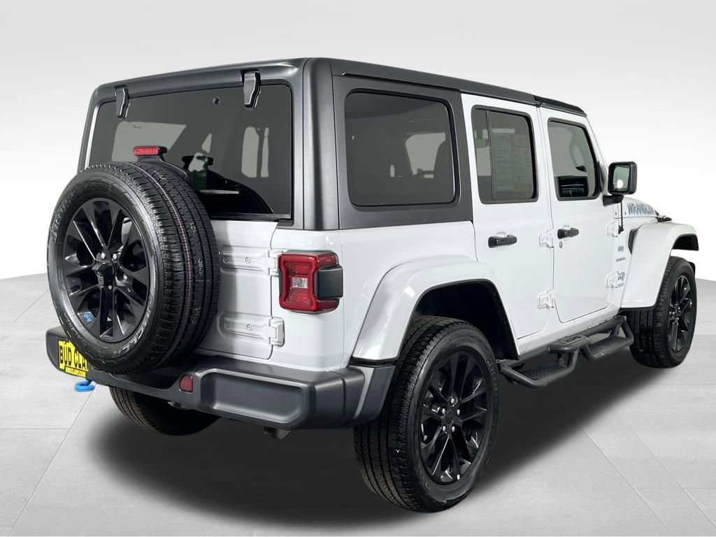 Used 2022 Jeep Wrangler Unlimited Sahara image 6