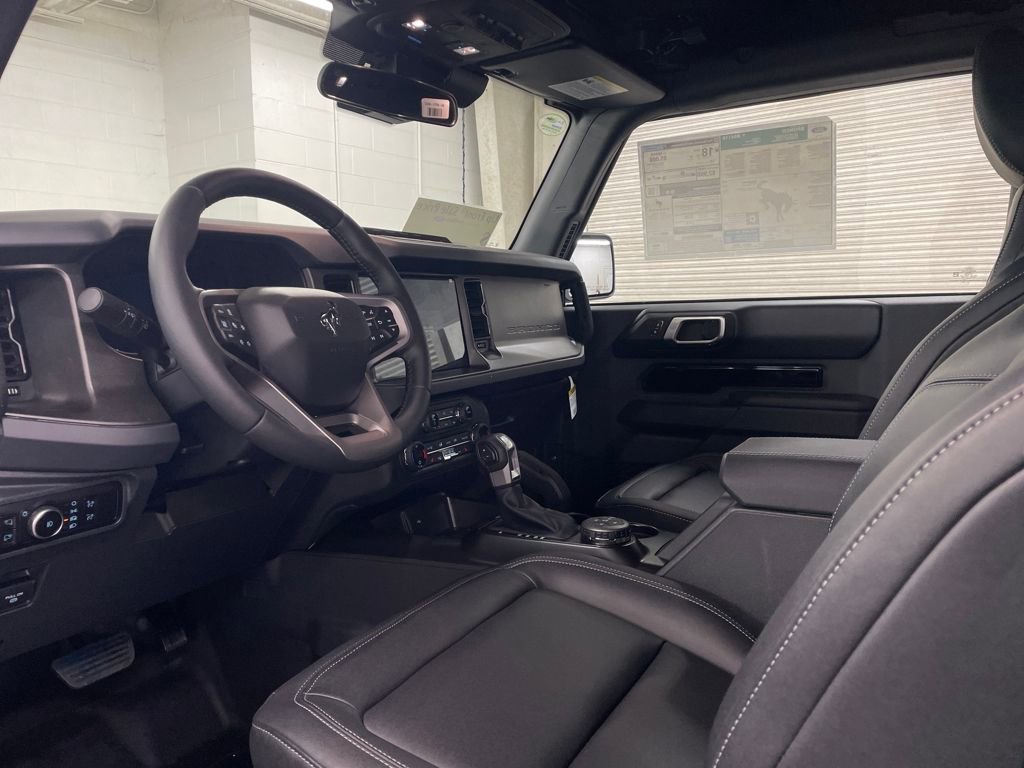 New 2025 Ford Bronco Badlands image 6