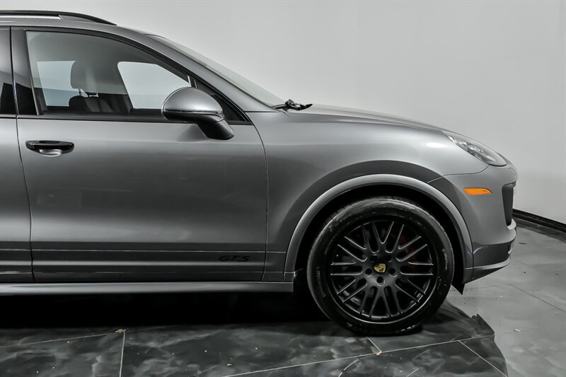 Used 2017 Porsche Cayenne GTS AWD/4WD image 11