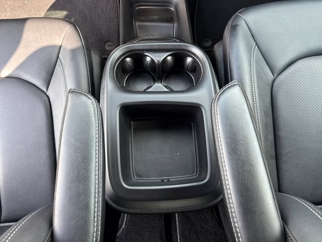 Used 2025 Chrysler Pacifica Select FWD image 35