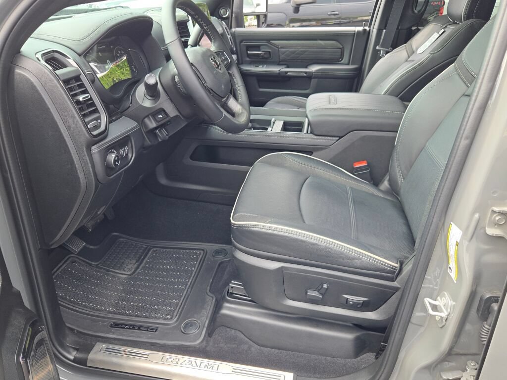 Certified 2026 RAM 3500 Limited AWD/4WD image 28