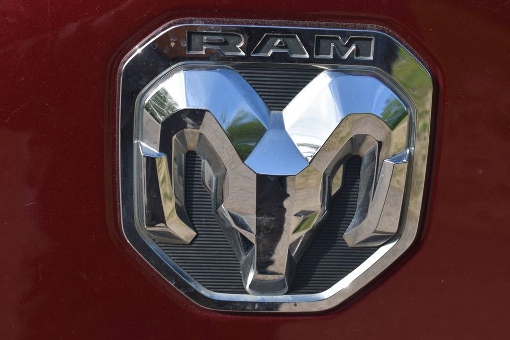 Used 2020 RAM 1500 Laramie AWD/4WD image 23