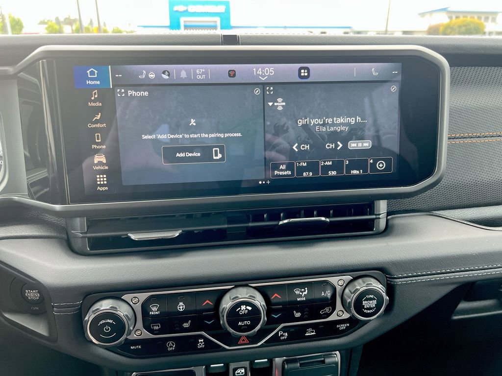 Used 2024 Jeep Gladiator Mojave w/ Safety Group image 13