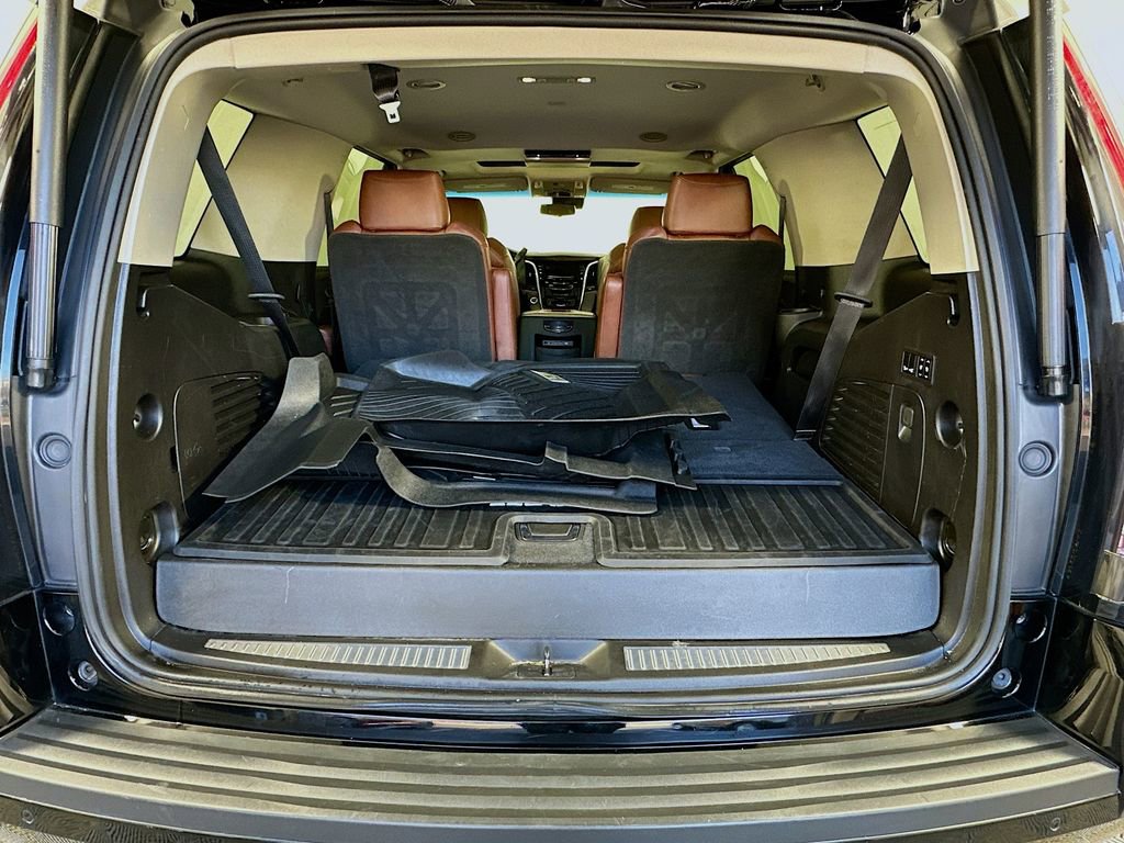 Used 2019 Cadillac Escalade Luxury image 29