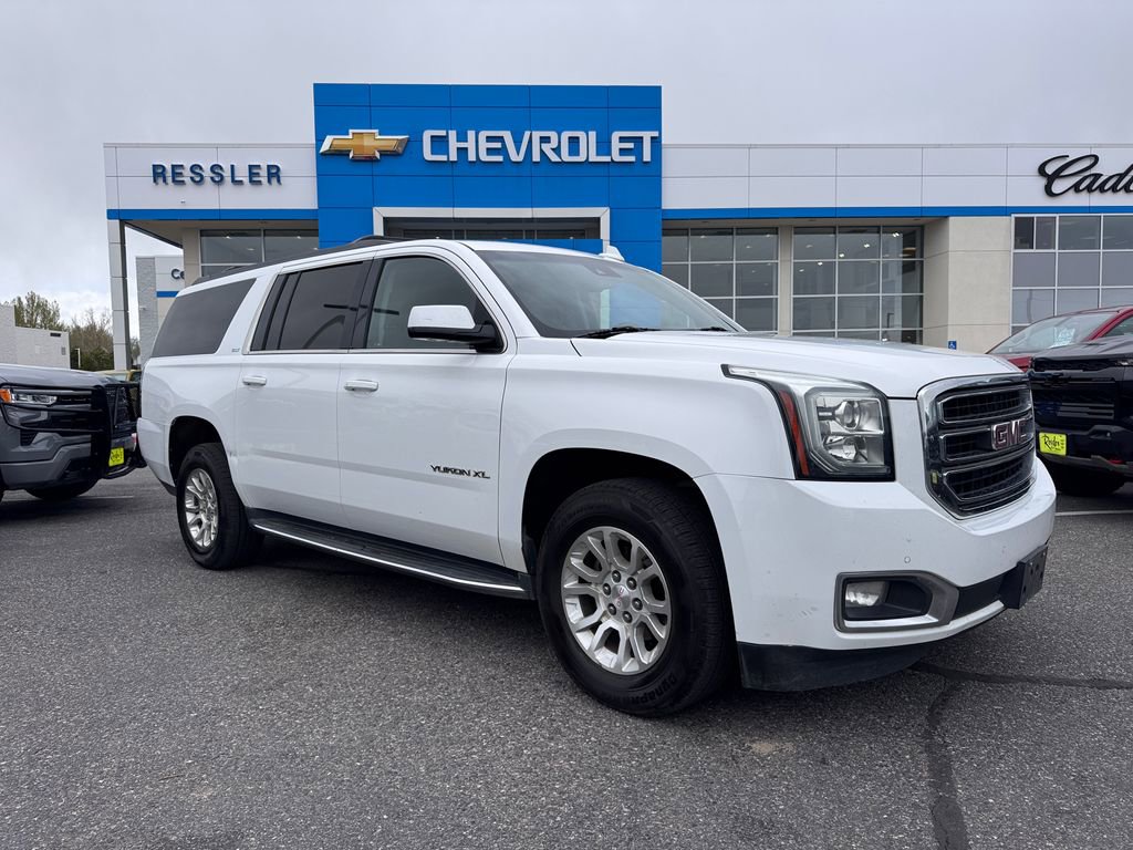 Used 2017 GMC Yukon XL SLT AWD/4WD image 1