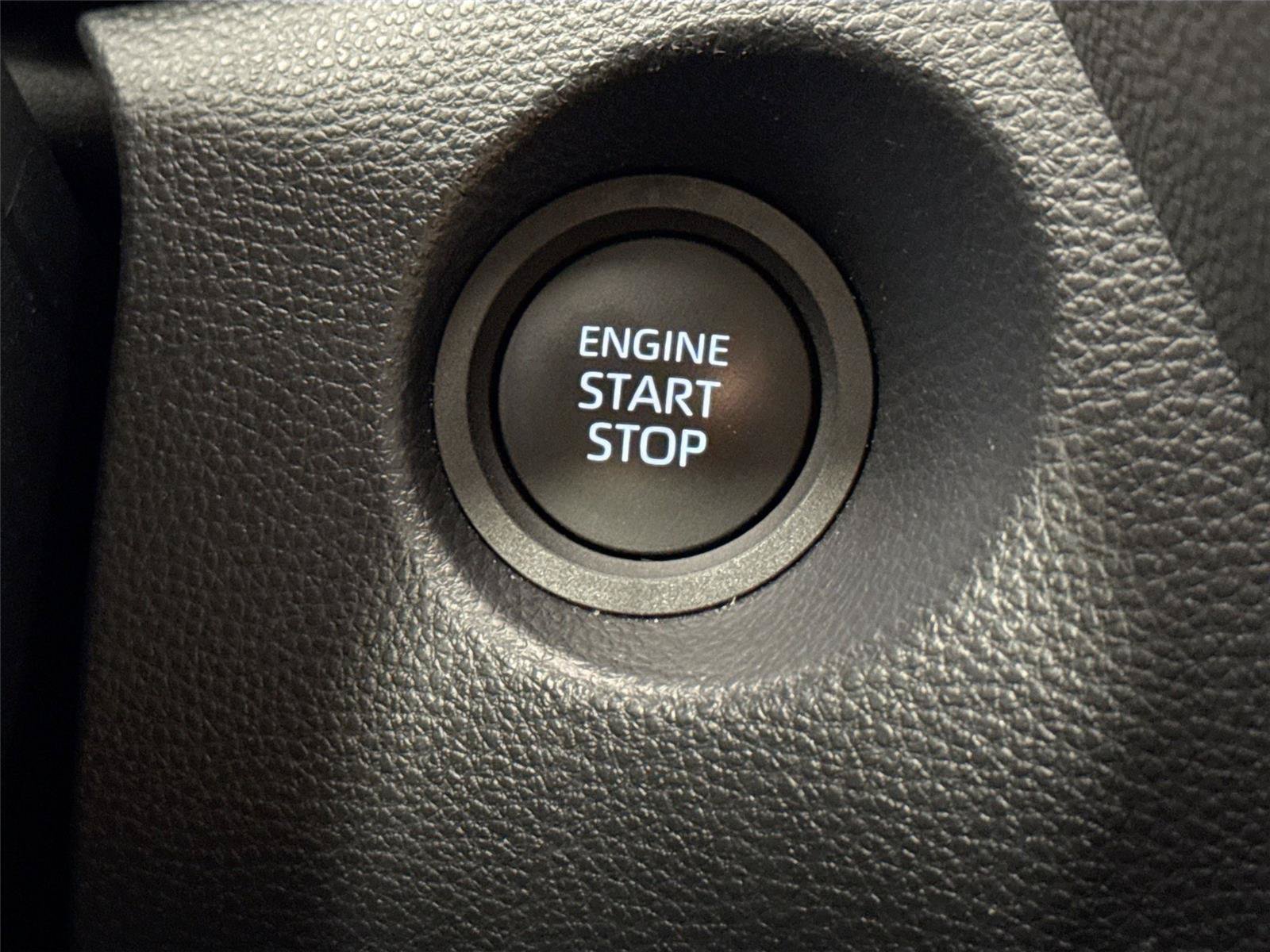 Certified 2026 Toyota Corolla Cross LE FWD image 21