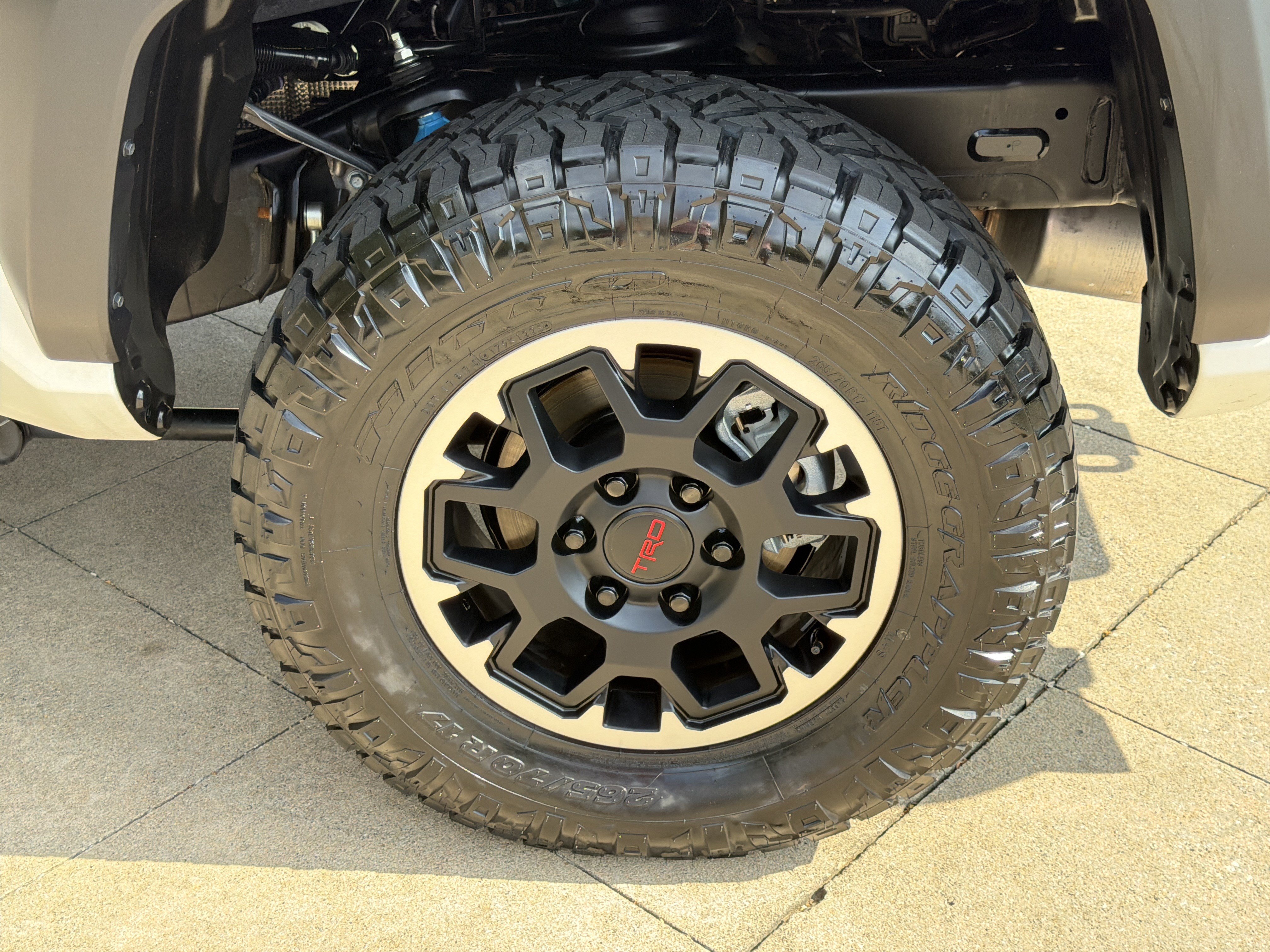 Used 2025 Toyota Tacoma TRD Off-Road AWD/4WD image 19