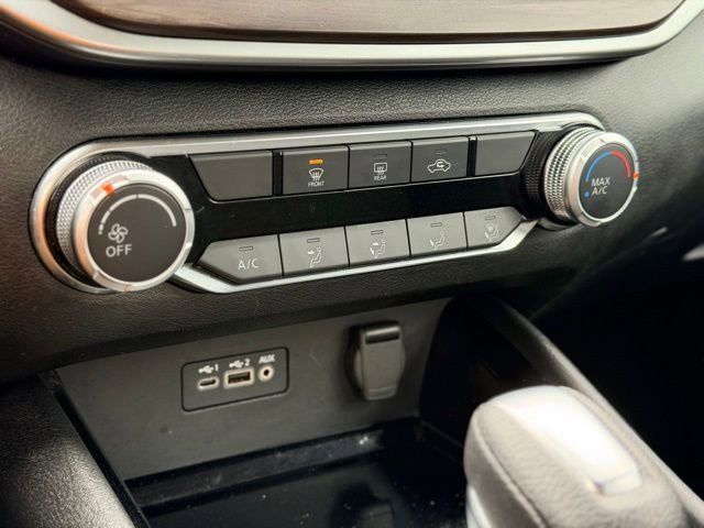 Used 2024 Nissan Altima 2.5 SV image 14