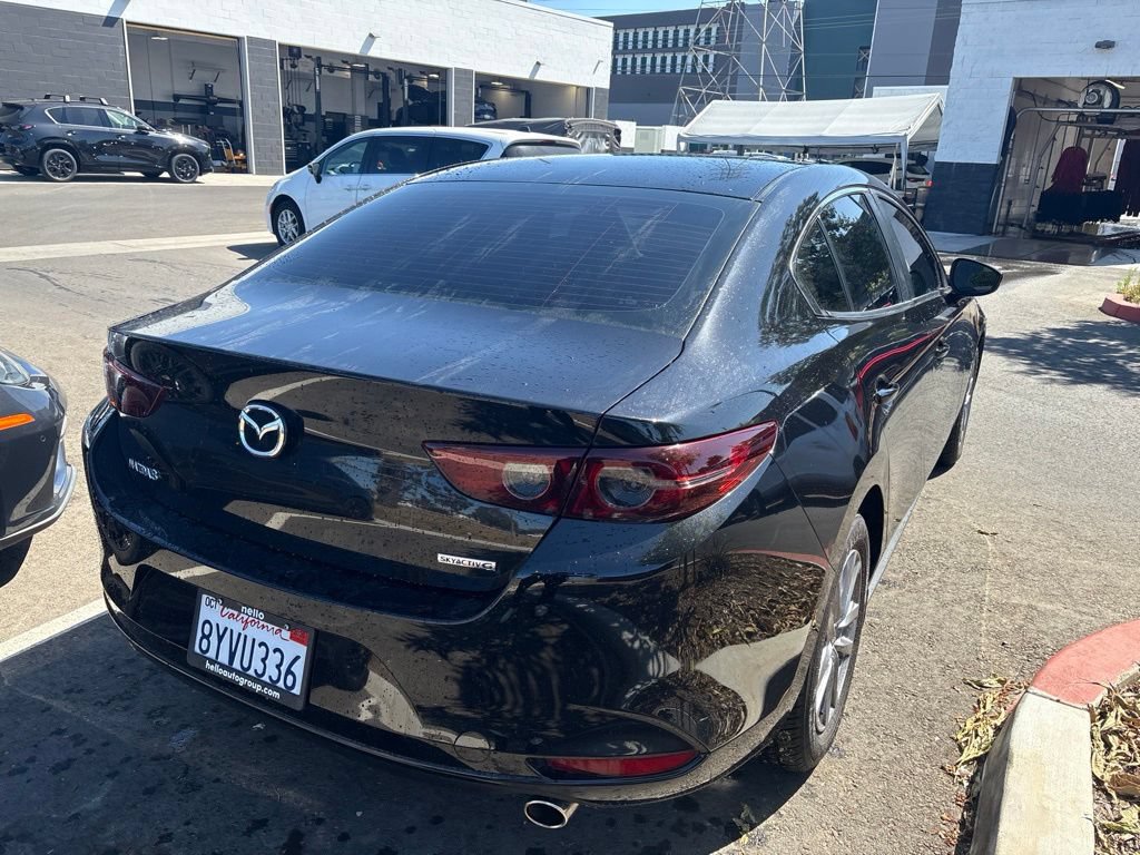 Used 2021 MAZDA MAZDA3 Sedan FWD image 7