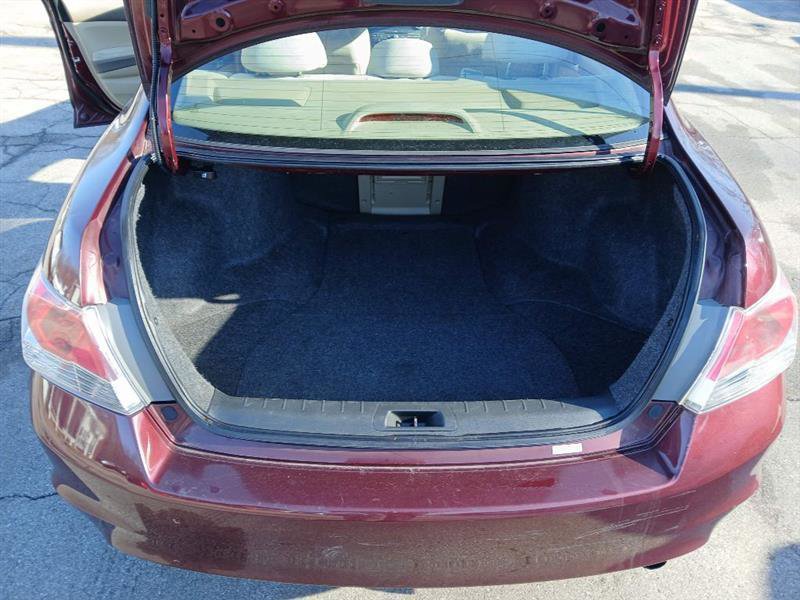 Used 2010 Honda Accord LX image 11