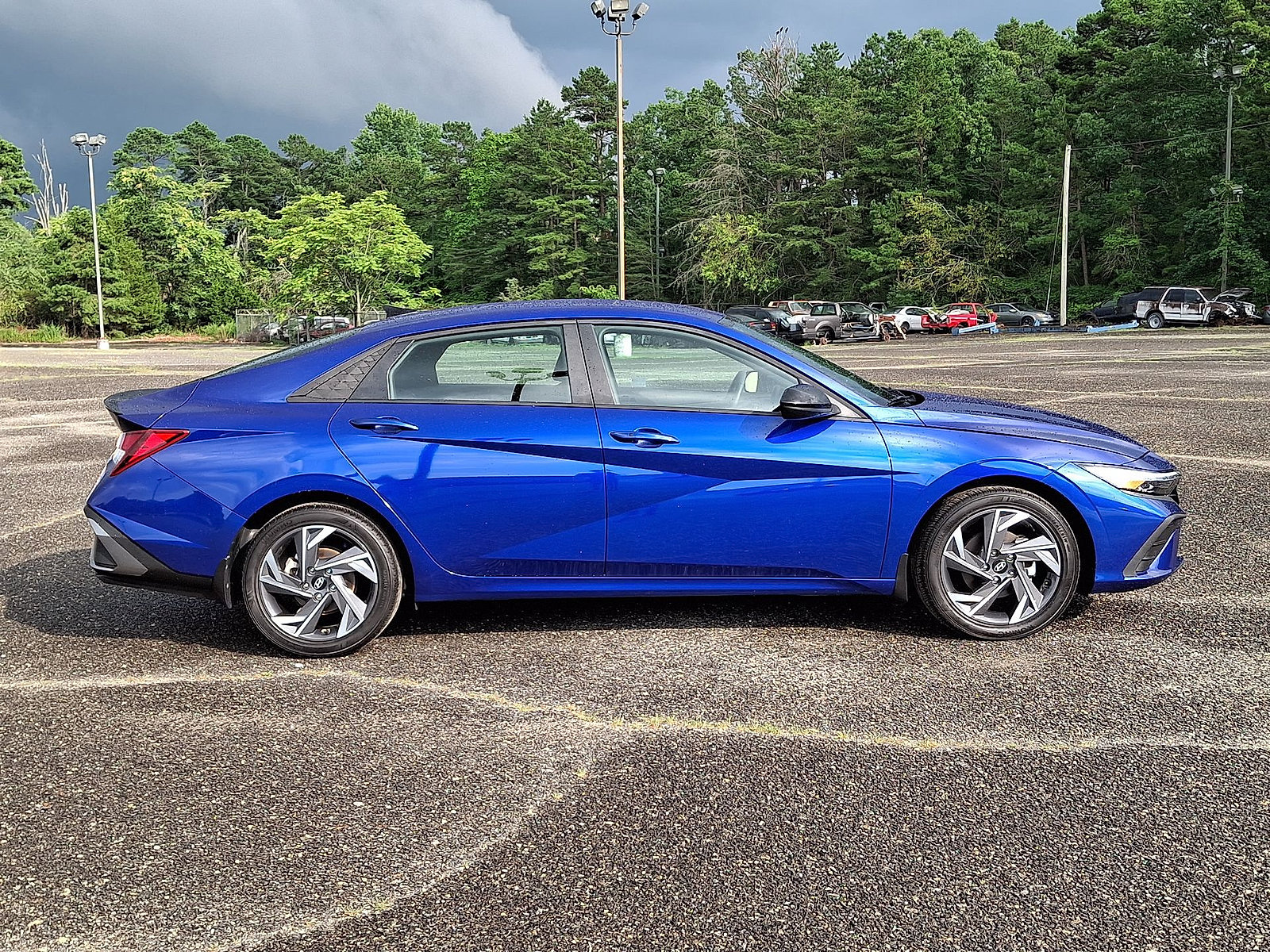 Used 2025 Hyundai Elantra Sport FWD image 31