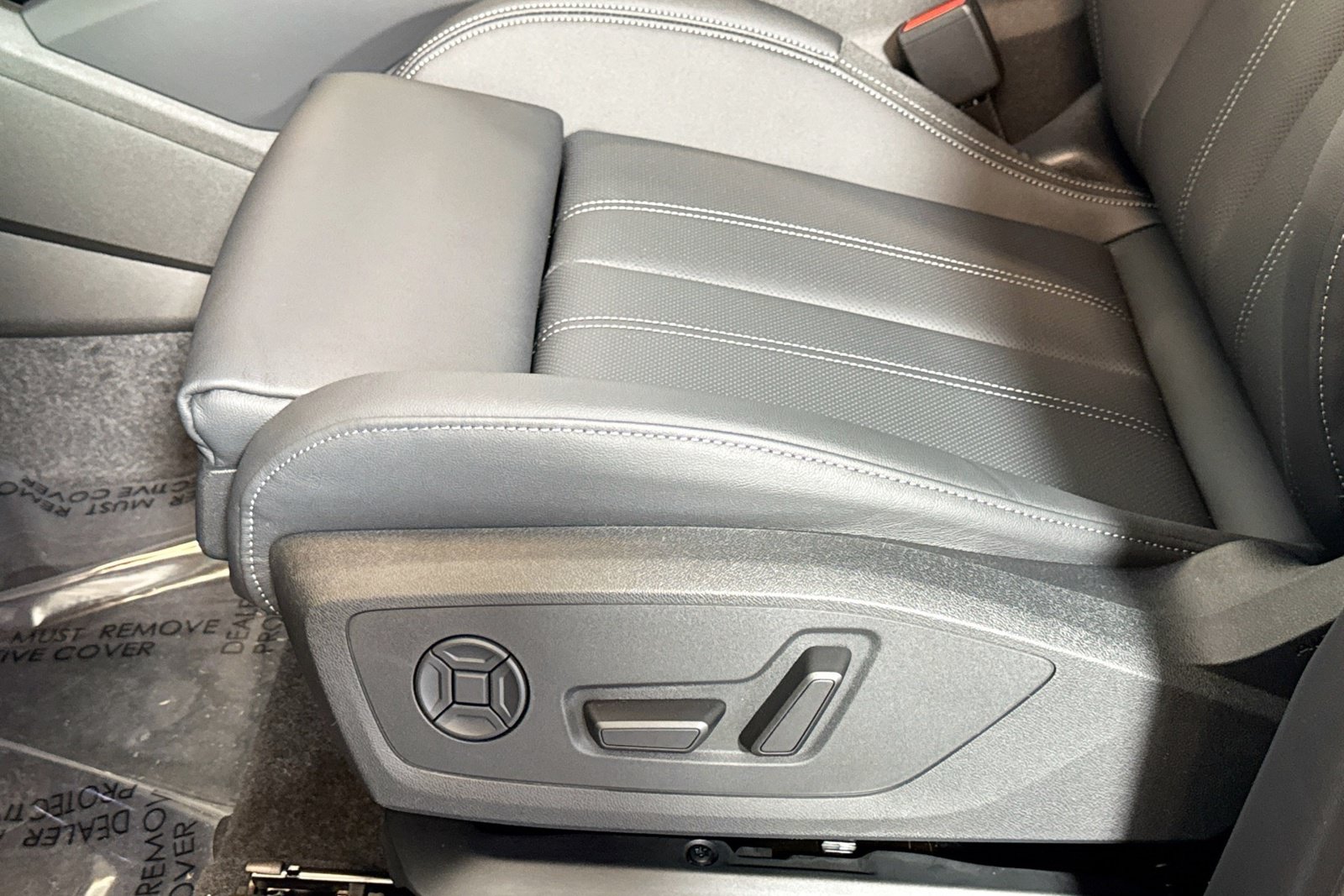 New 2027 Audi SQ6 e-tron Premium Plus AWD/4WD image 16