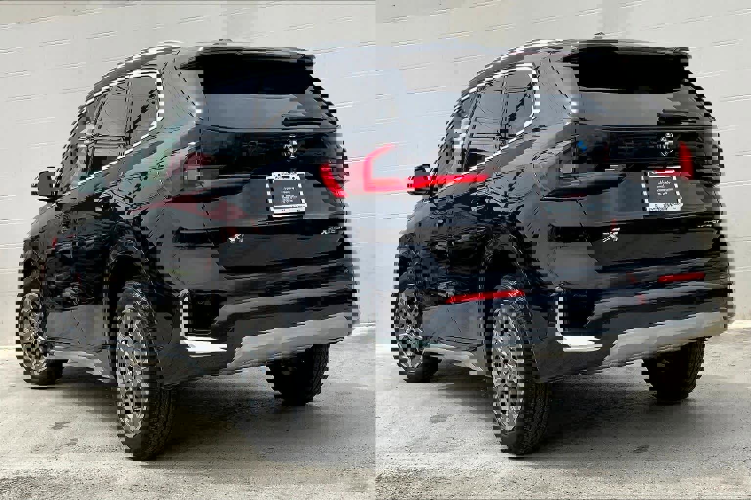 Used 2025 BMW X1 xDrive28i w/ Convenience Package image 5